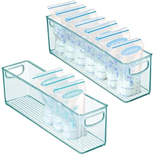 mDesign Juego de 2 cajones de plastico sin BPA para Alimentos Infantiles – Organizador de Cocina con Asas – Practica Caja de almacenaje para Bolsas de Leche Materna – Azul Claro